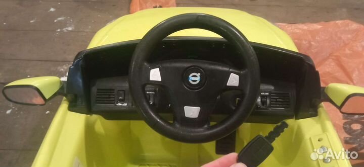 Детский электромобиль Volvo c30 бу