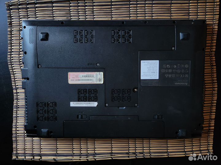 Lenovo v560
