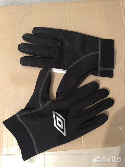 Перчатки игрока umbro