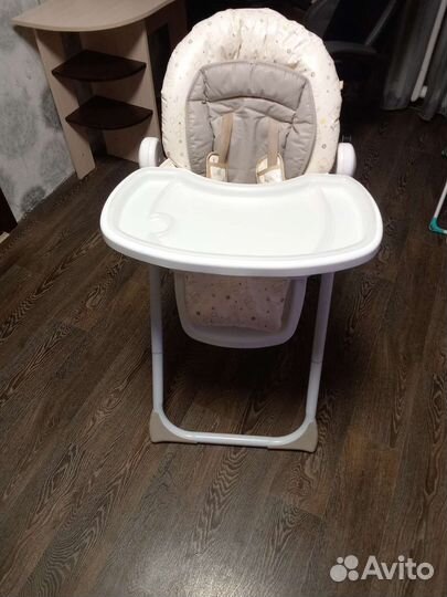 Детский стульчик для кормления