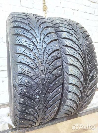 Goodyear UltraGrip Extreme 185/60 R15 88T