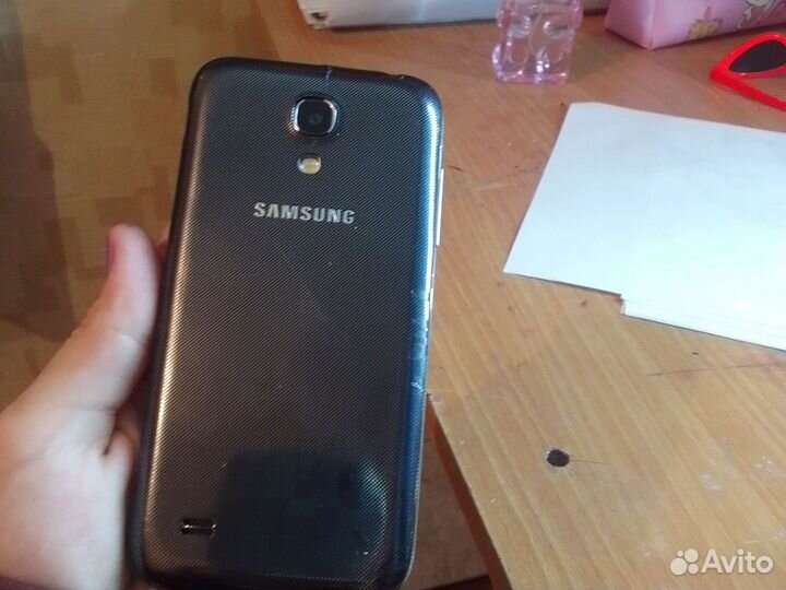 Телефон Samsung