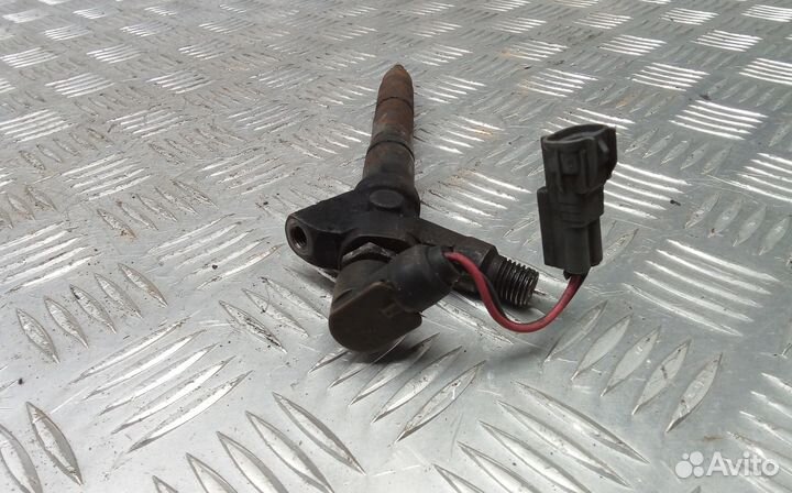 Форсунка диз. toyota RAV 4 ZSA3 2,2