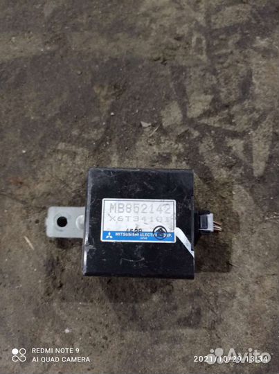 Блок управления зеркалами Митсубиси Галант 7