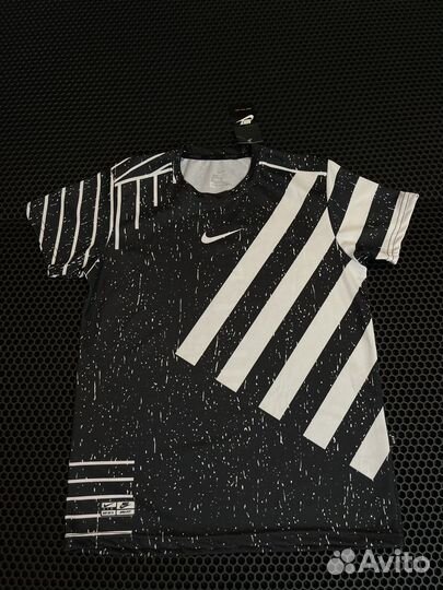 Футболка Nike мужская
