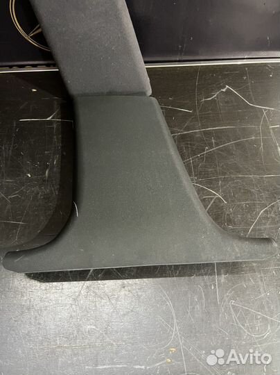 Обшивки стоек Мерседес w210