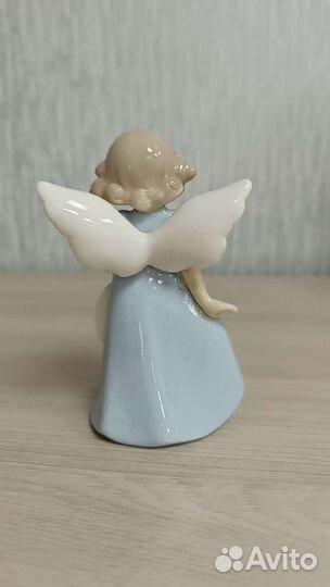 Ангел фарфоровая статуэтка