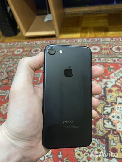 iPhone 7, 32 ГБ