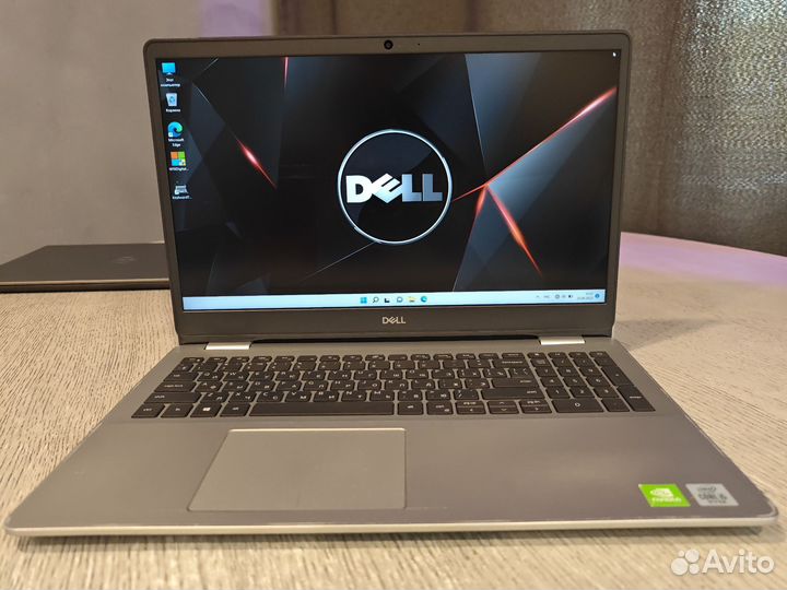 Dell P90F IPS FHD i5-1035G1 3.6Ghz/8Gb/256SSD/4Gb