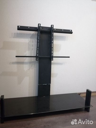 Телевизионная стойка металл-стекло