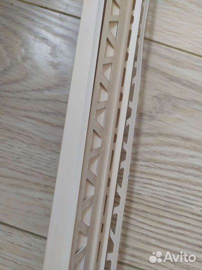 Уголок для плитки