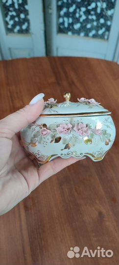 Шкатулка для украшений