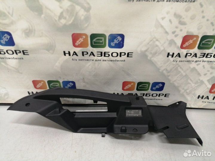 Обшивка багажника задняя левая Ford Focus 3 2012