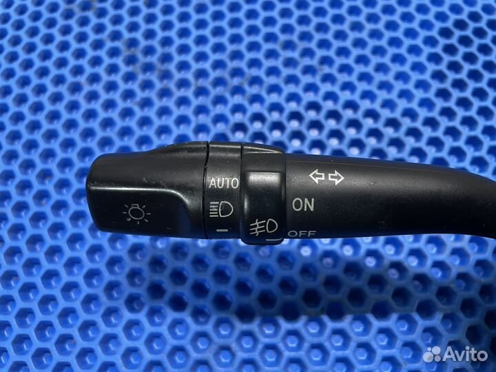 Подрулевой переключатель Toyota Sienna 2