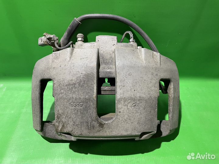 Суппорт передний левый Audi A8 D3 2002-2010