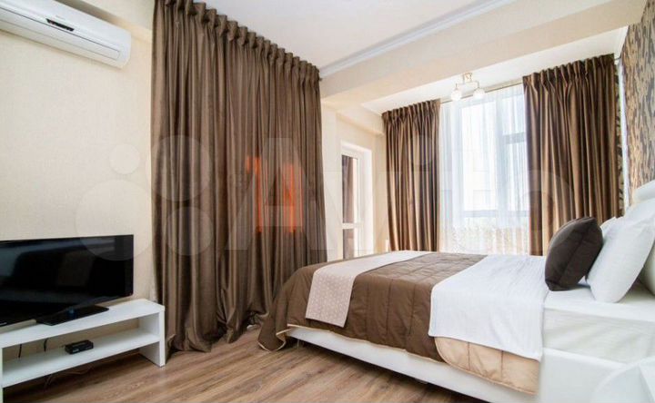 Комната 18 м² в 2-к., 35/44 эт.