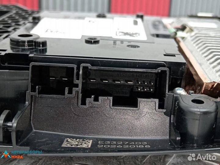 Фонарь салона (плафон) BMW 1 F40 2020 61315A784C1