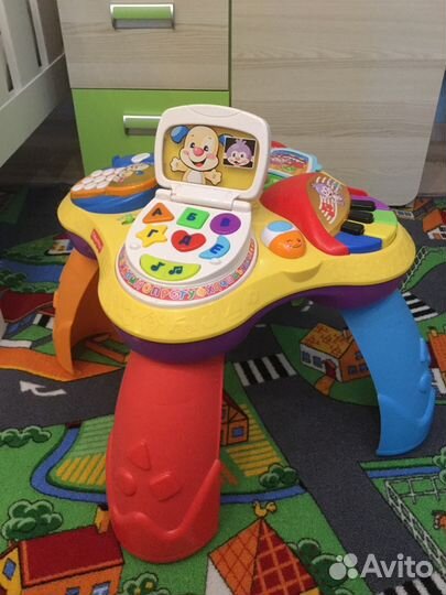 Стол развивающий Fisher-Price