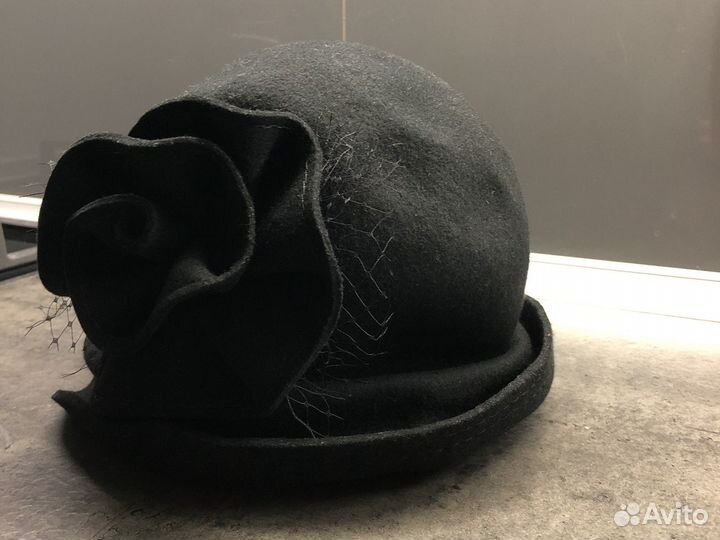 Головной убор - шляпа женская черная ручная работа