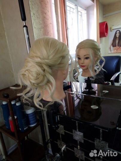 Макияж и прическа модель