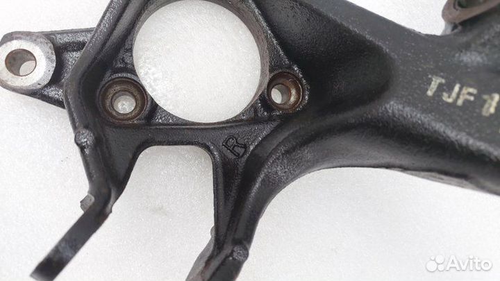 Кулак поворотный задний правый Kia K5 DL3 G4NA