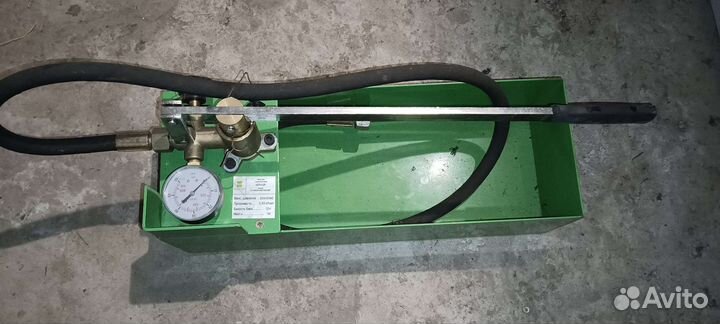 Ручной насос для воды и автомобильного масла