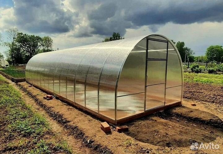 Теплица из поликарбоната