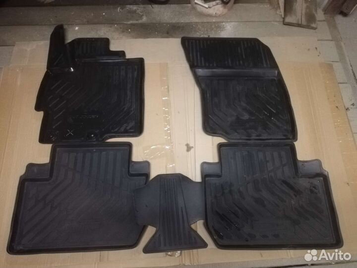 Продаю автомобильные коврики