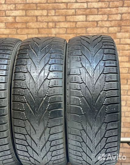 Nokian Tyres Hakkapeliitta R2 SUV 235/60 R17