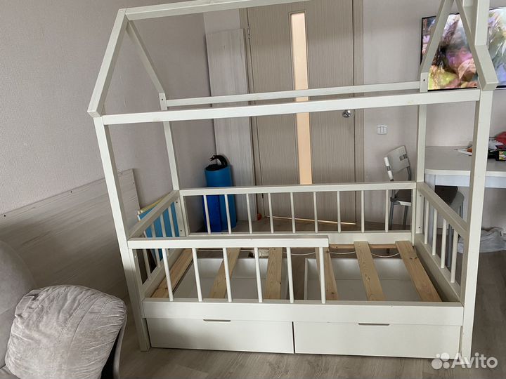 Кровать домик, 80*160 + матрас