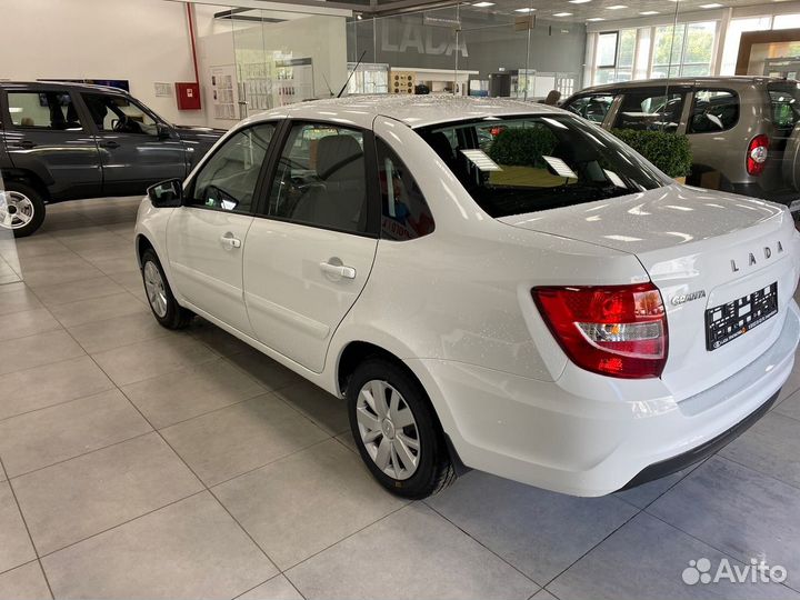 LADA Granta 1.6 МТ, 2023
