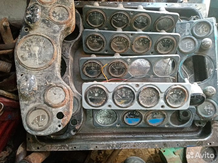 Приборные дадчики панели на УАЗ и др