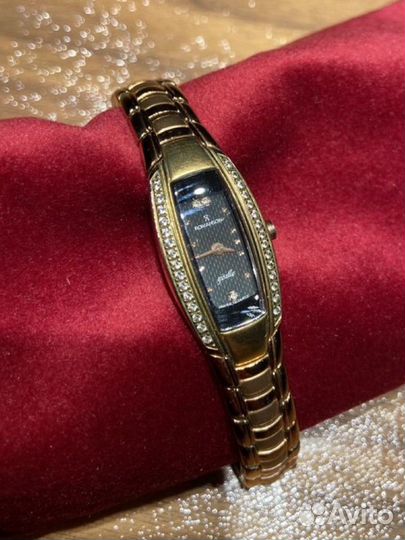 Позолоченные женские часы Romanson с цирконами