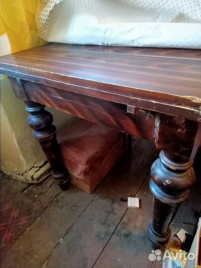 Старинная мебель