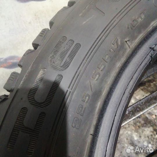 Dunlop Ice Touch 225/55 R17