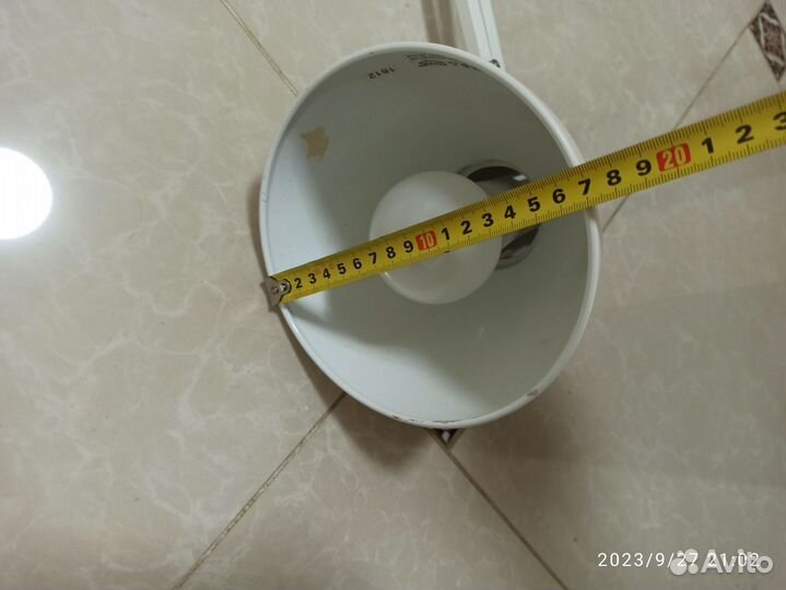 Лампа настольная для маникюра