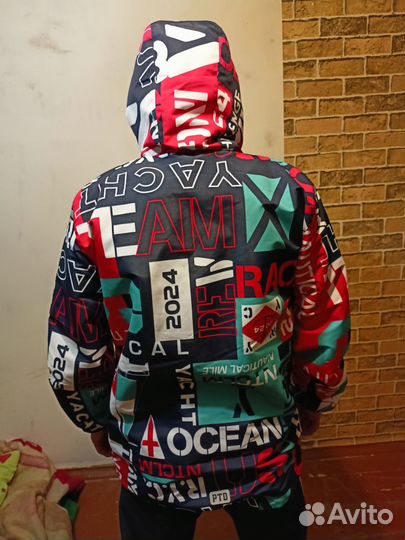 Продам куртку на подростка