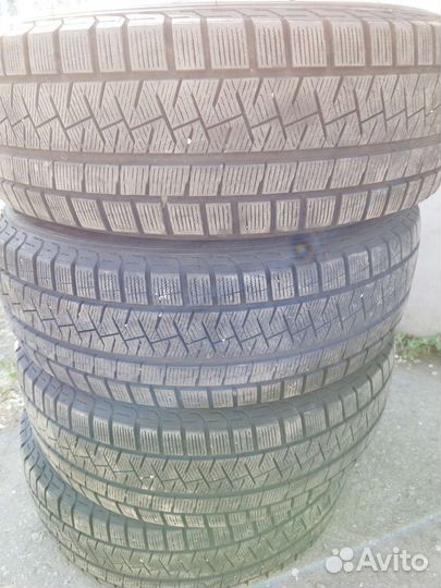 Pirelli Ice Asimmetrico Plus 225/65 R17