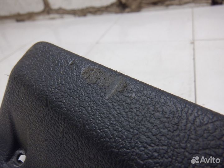 Держатель задней полки Renault Vel Satis