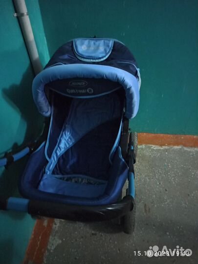 Прогулочная коляска