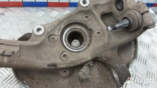 Ступица передняя правая audi A5 1 (4AD17N901)