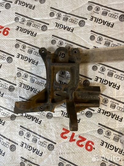 Кронштейн компрессора кондиционера Subaru Legacy