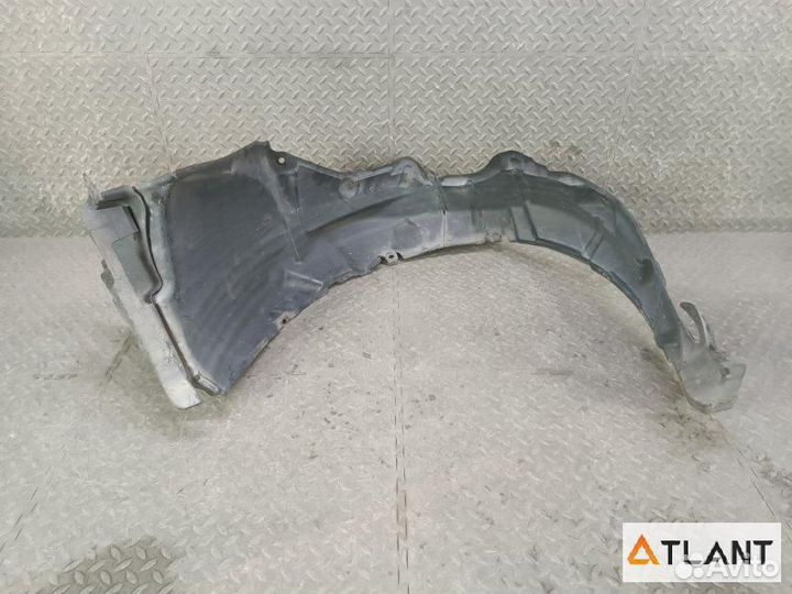 Подкрылок передний правый toyota prius