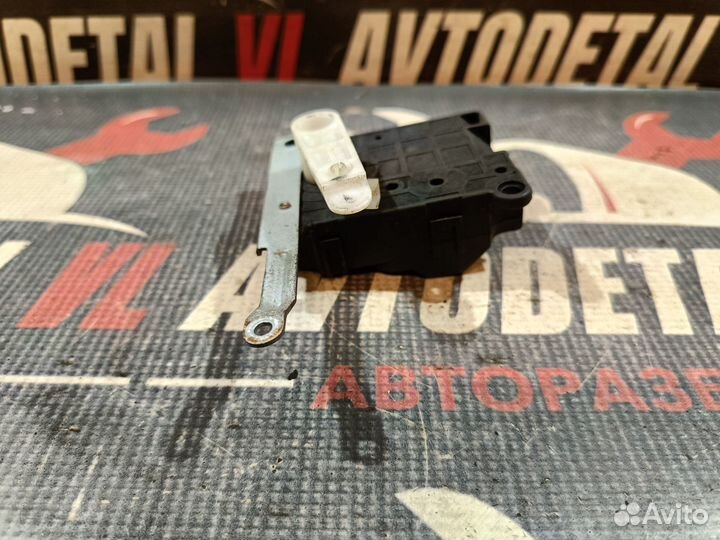 Сервопривод заслонки печки Hyundai Elantra XD 3