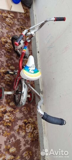 Детский велосипед с ручкой бу