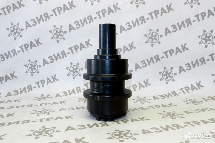 Поддерживающий каток на Hyundai R160 (2)