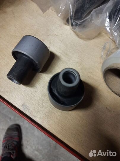 Салентблок заднего амортизатора на мерседес 447