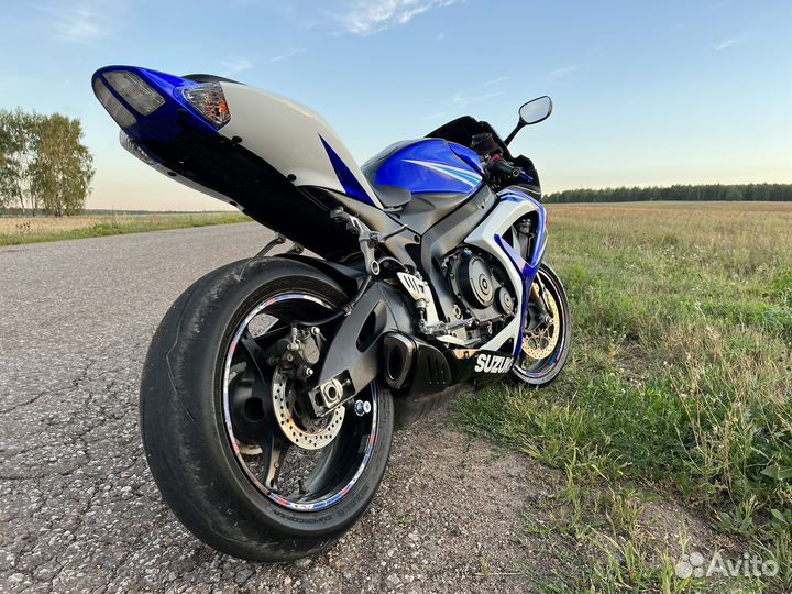 Мотоцикл Suzuki gsxr 750