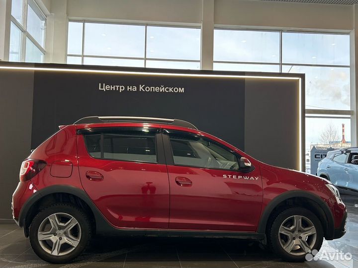 Renault Sandero Stepway 1.6 AT, 2019, 81 000 км