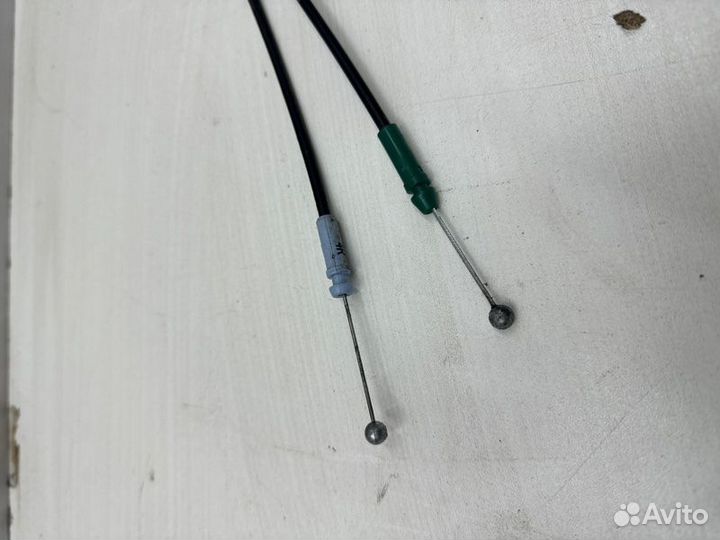 Трос замка двери задний левый Toyota Corolla E150